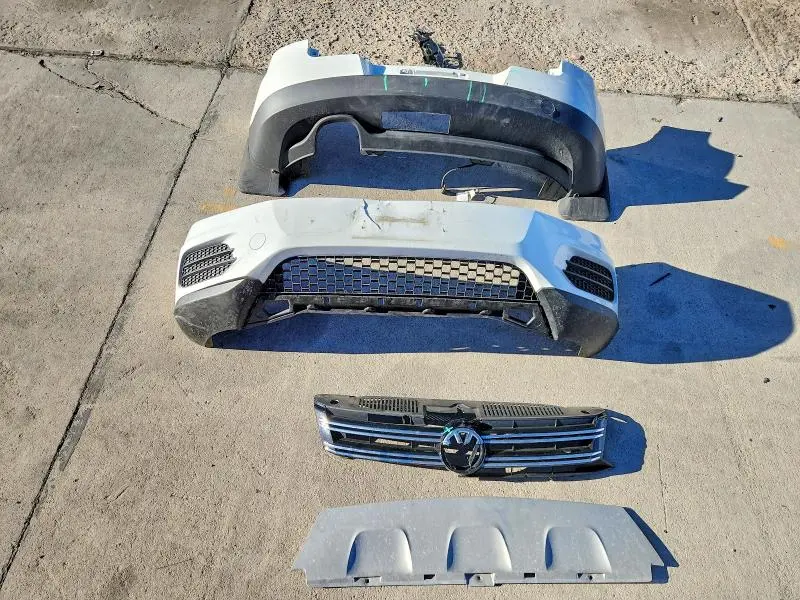 2015 VOLKSWAGEN TIGUAN S  