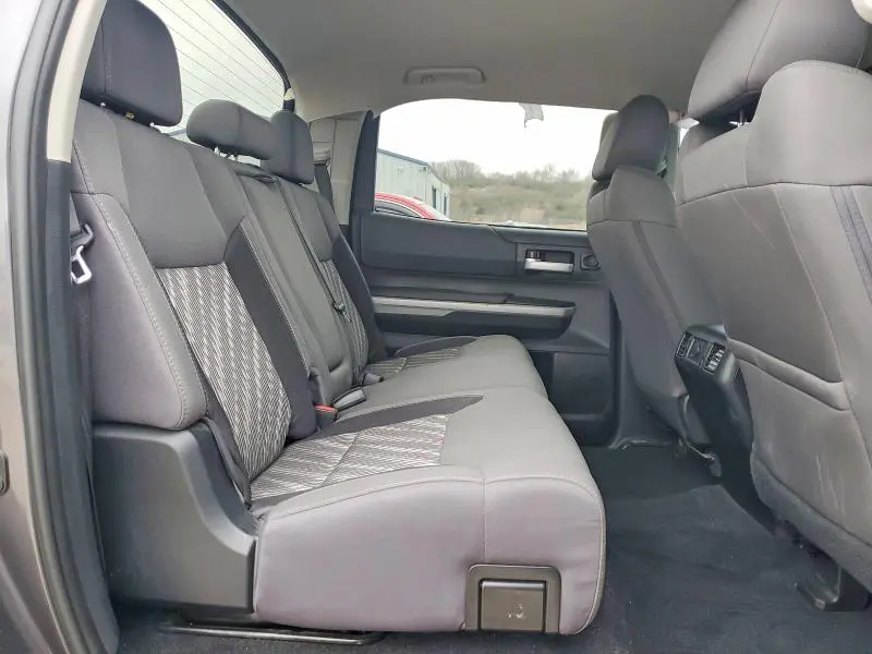 2019 TOYOTA TUNDRA SR5  