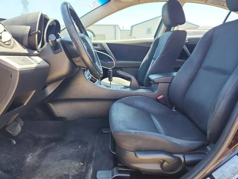 2010 MAZDA 3 I  