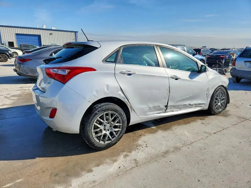 2017 HYUNDAI ELANTRA GT BASE  