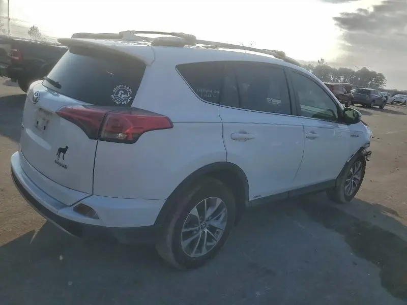 2018 TOYOTA RAV4 HV LE  
