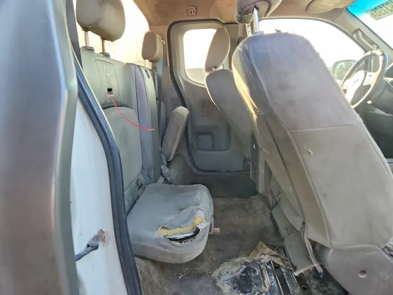 2015 NISSAN FRONTIER S  