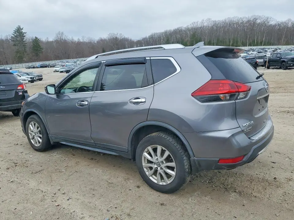 2018 NISSAN ROGUE SV  