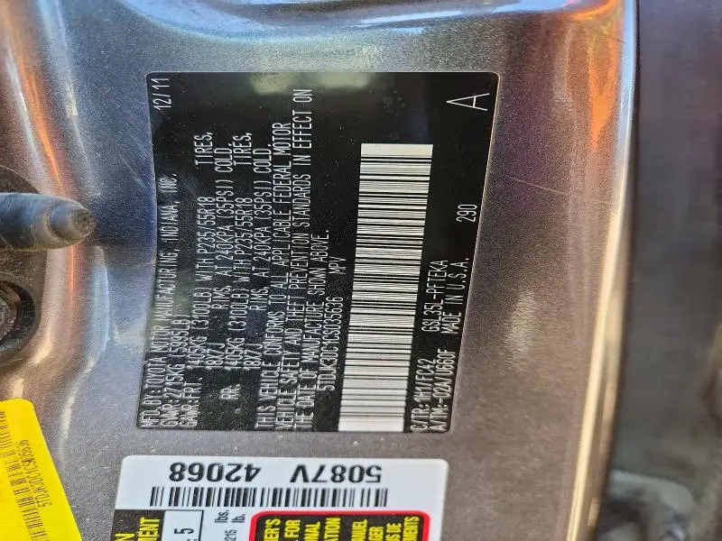 2012 TOYOTA SIENNA LE  