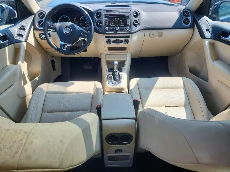 2013 VOLKSWAGEN TIGUAN S  