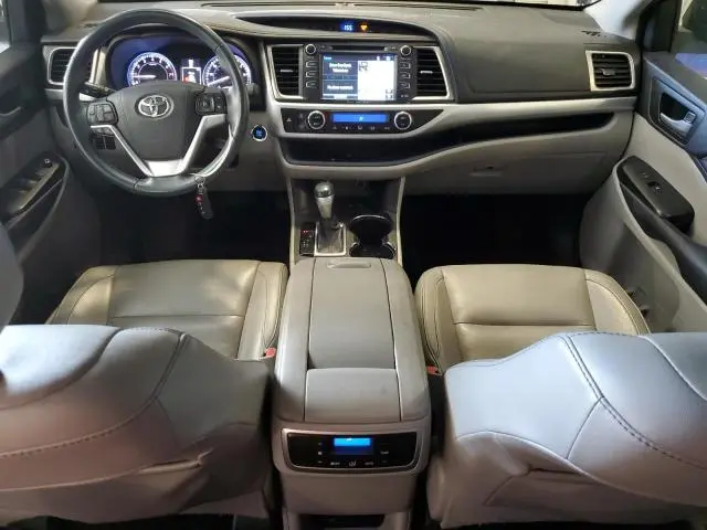 2016 TOYOTA HIGHLANDER XLE  