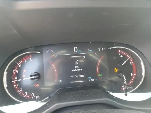 2021 TOYOTA RAV4 XLE  