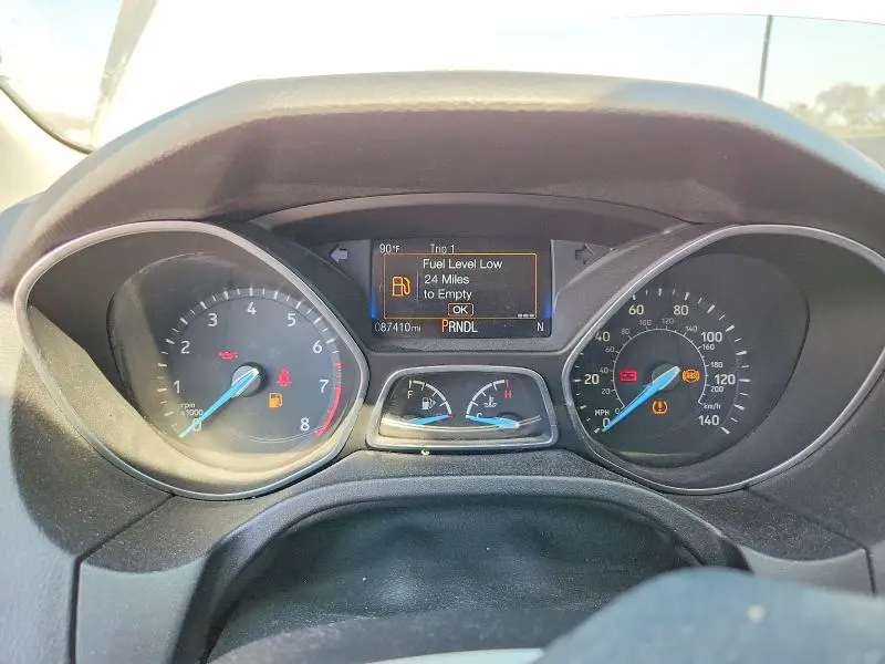 2017 FORD FOCUS SE  