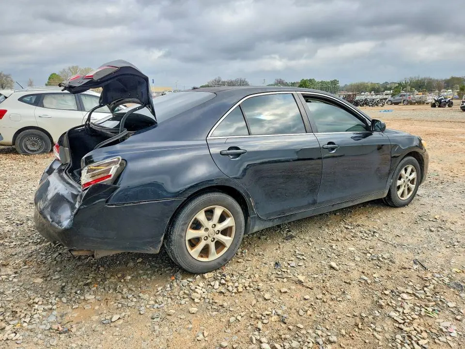2011 TOYOTA CAMRY LE  