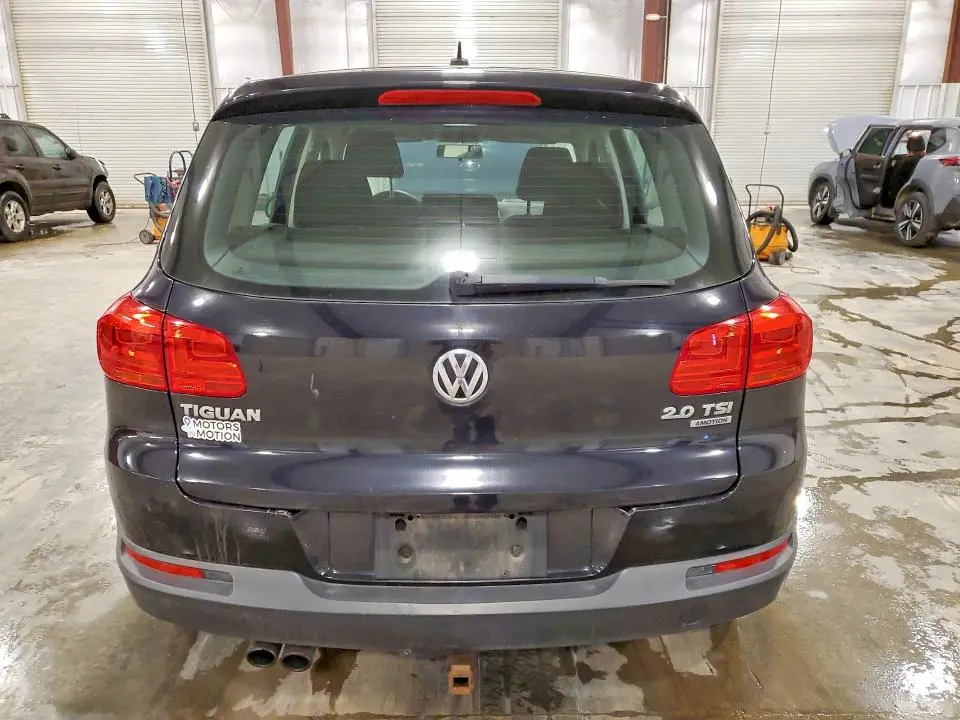 2012 VOLKSWAGEN TIGUAN S  