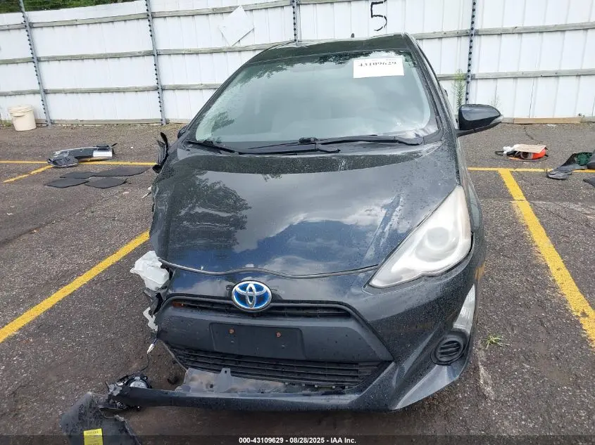 2015 TOYOTA PRIUS C ONE