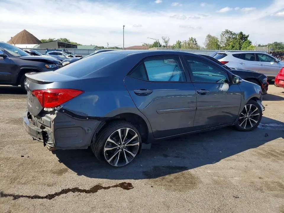 2018 TOYOTA COROLLA SE  