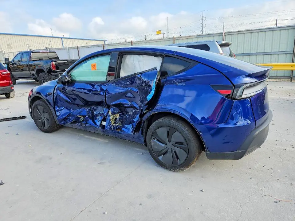 2026 TESLA MODEL Y   