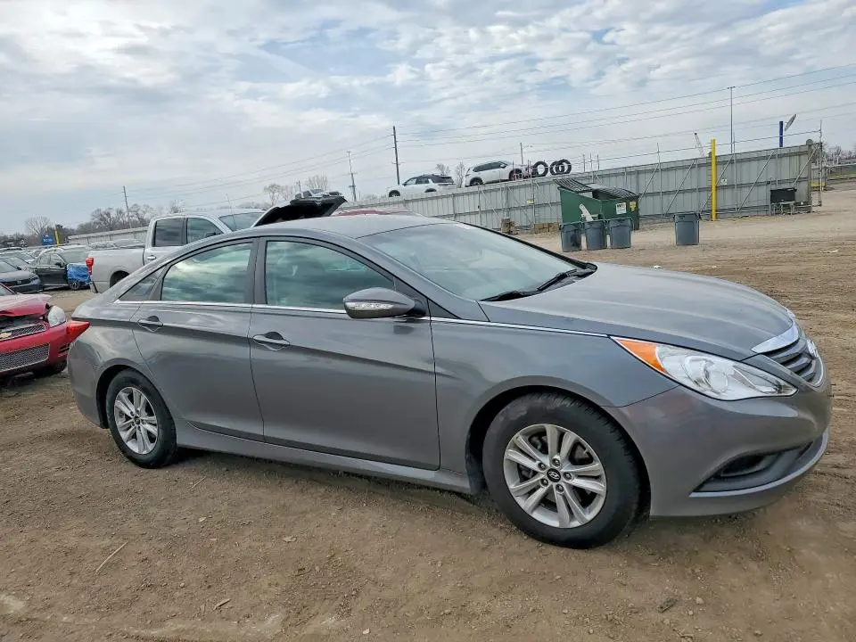 2014 HYUNDAI SONATA GLS  