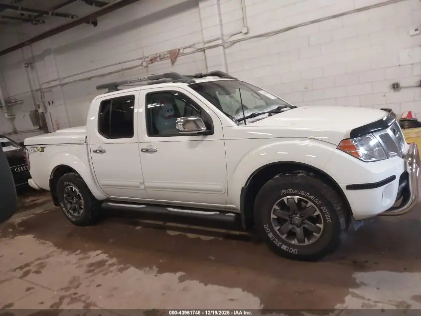 2015 NISSAN FRONTIER PRO-4X