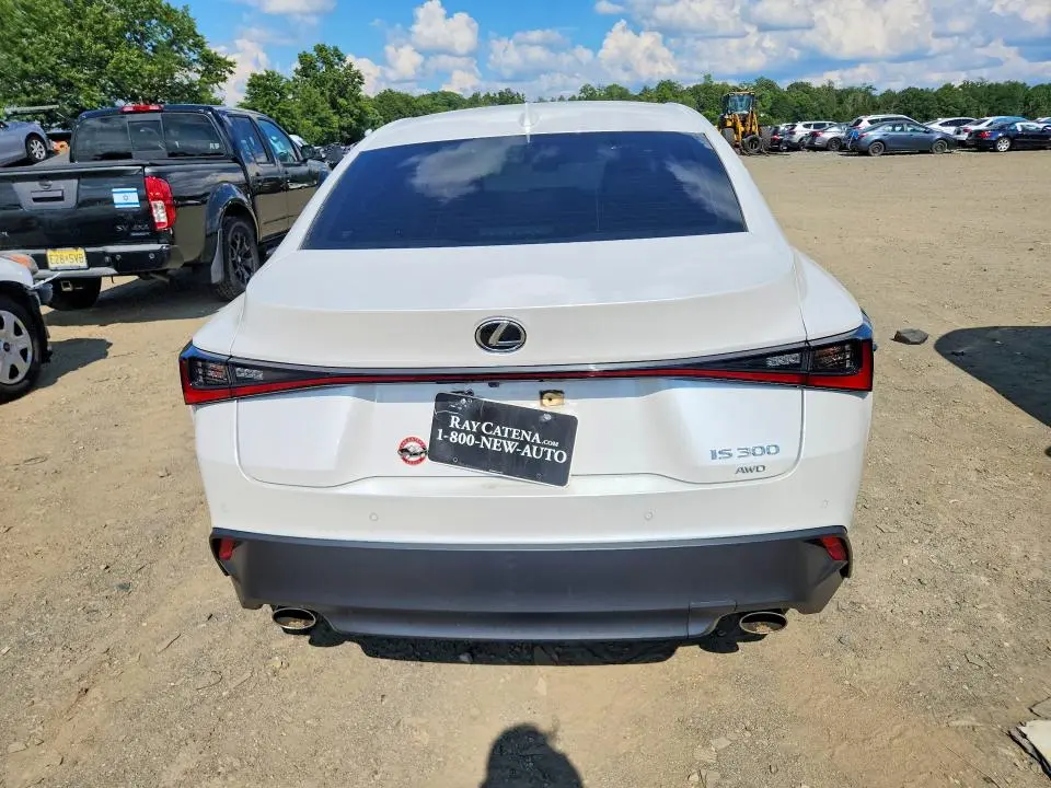 2023 LEXUS IS 300  