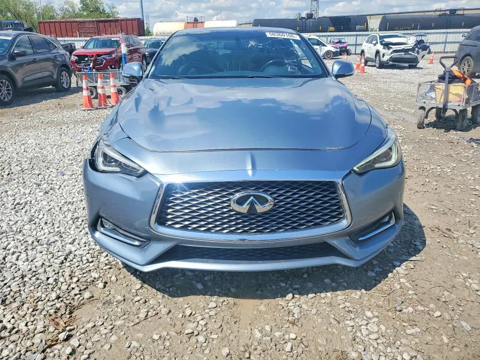 2017 INFINITI Q60 RED SPORT 400  