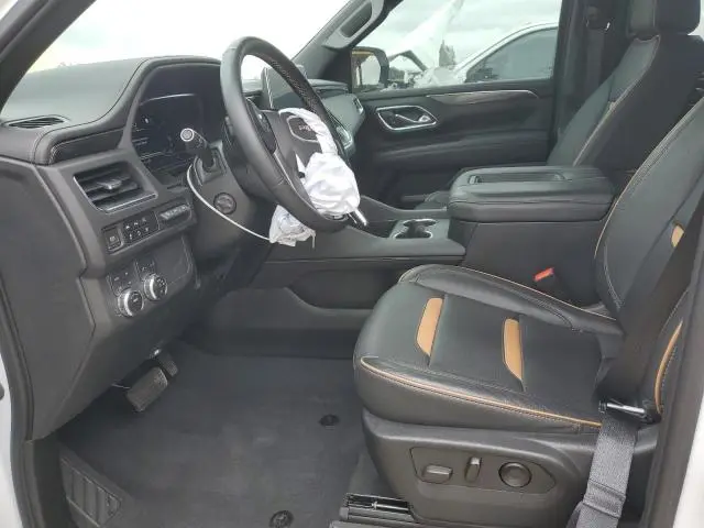 2023 GMC YUKON AT4  