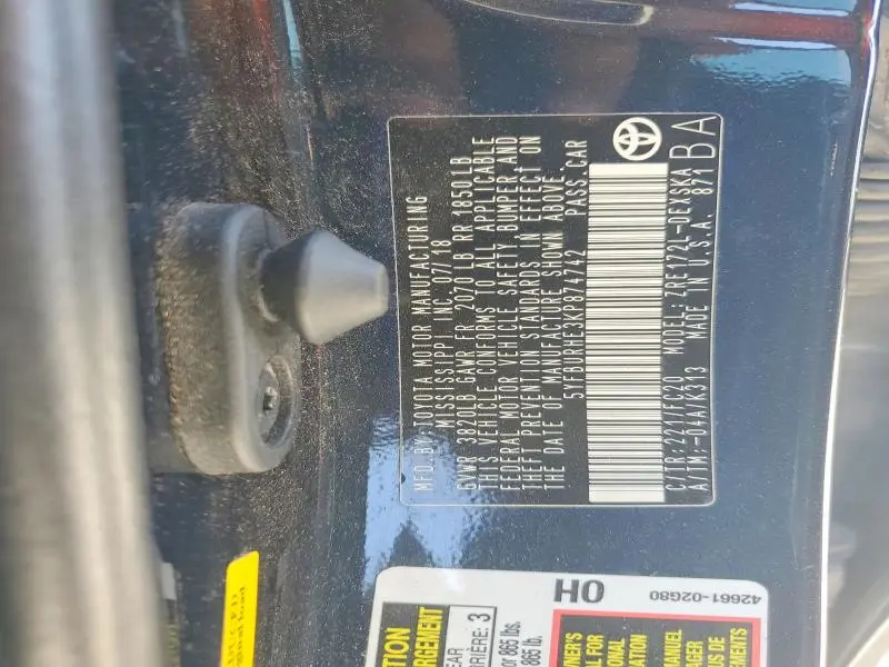 2019 TOYOTA COROLLA SE  