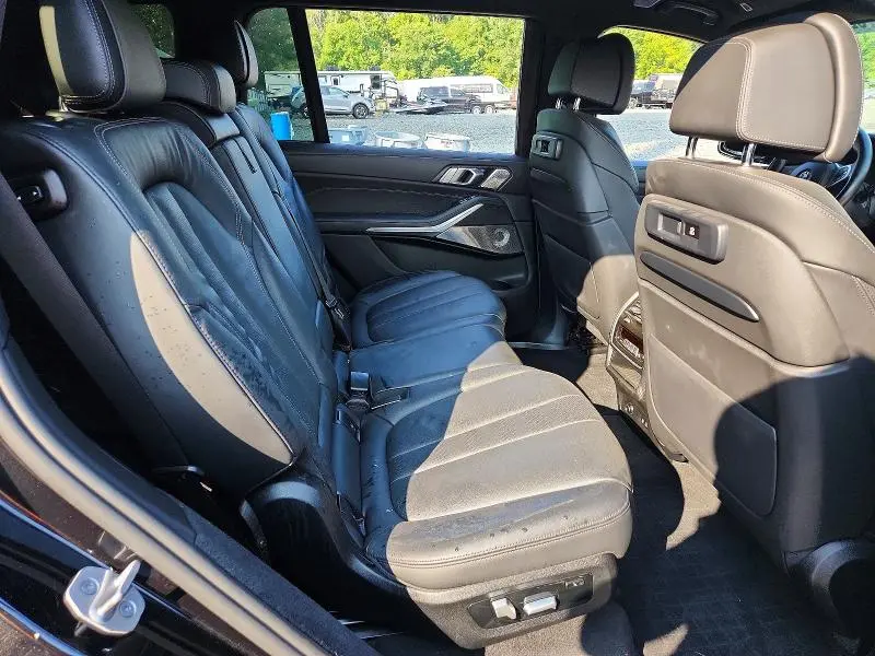 2021 BMW X7 M50I  