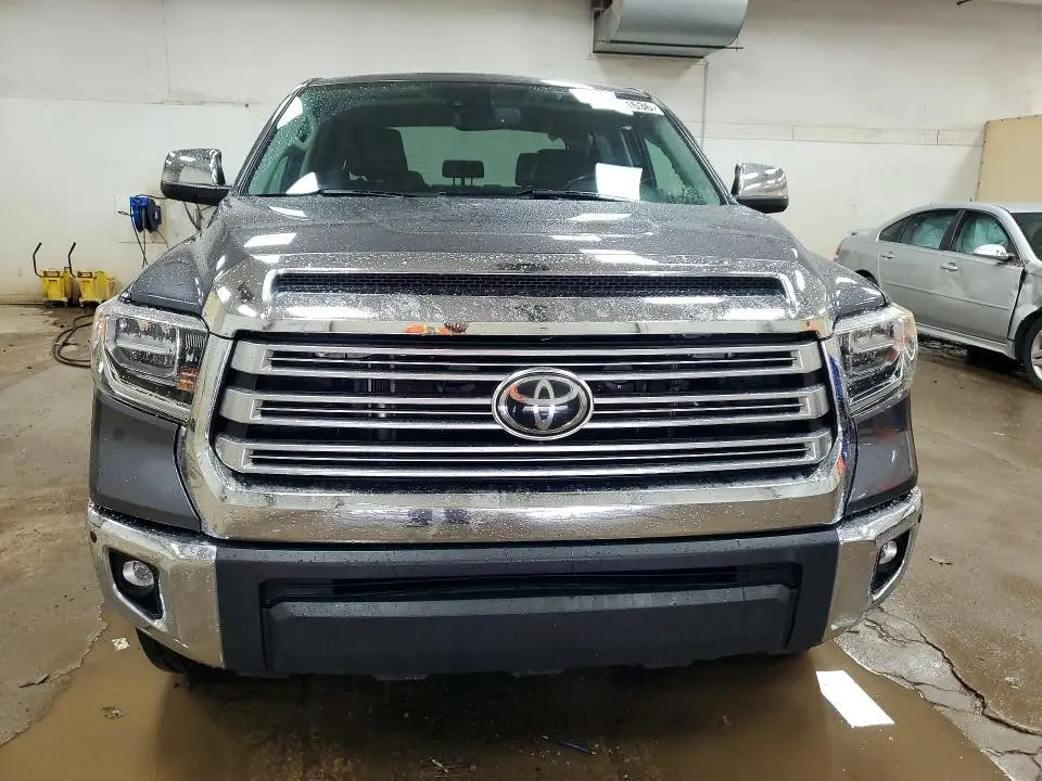 2020 TOYOTA TUNDRA CREWMAX LIMITED  