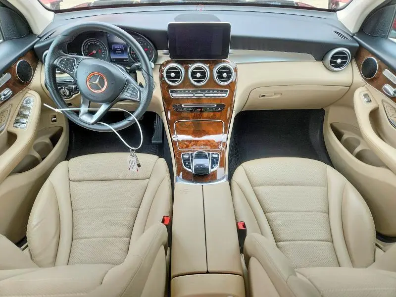 2016 MERCEDES-BENZ GLC 300  