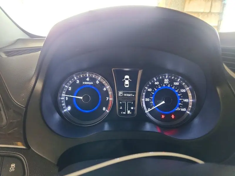2012 HYUNDAI AZERA BASE  