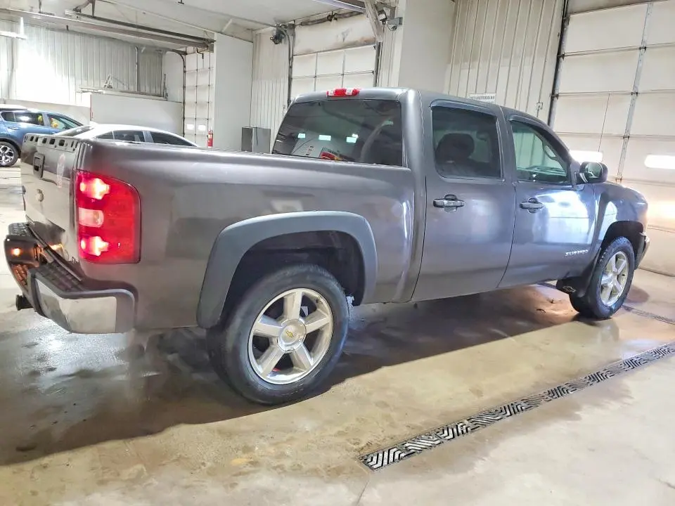 2010 CHEVROLET SILVERADO K1500 LS  