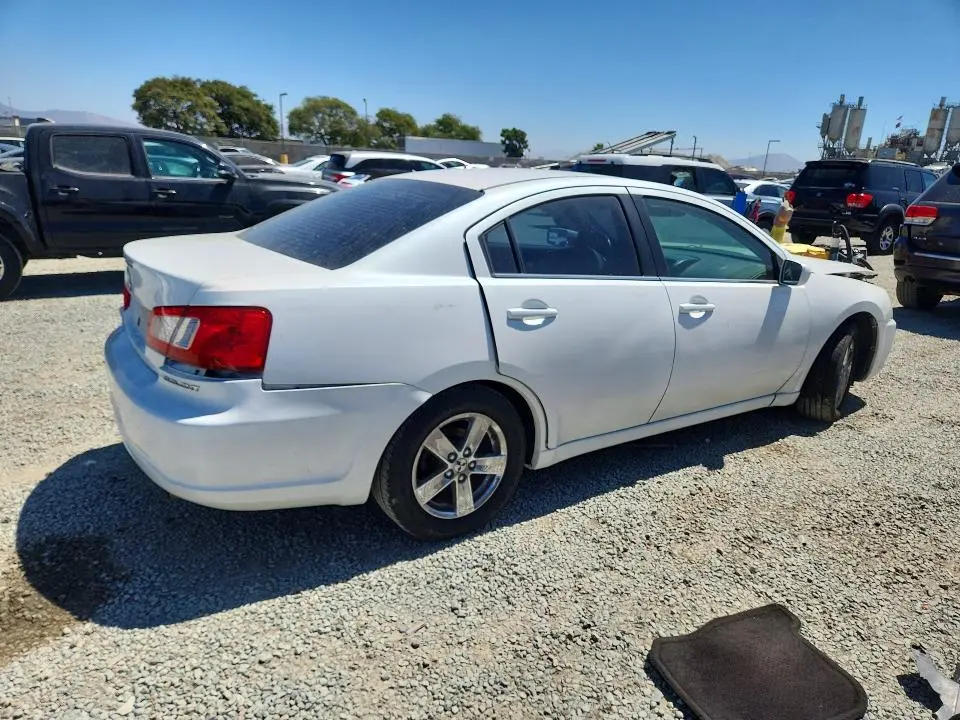 2012 MITSUBISHI GALANT ES  