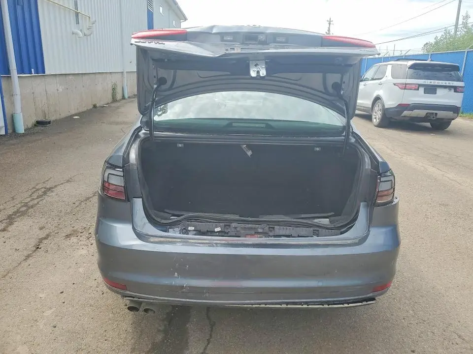 2017 VOLKSWAGEN JETTA SE  