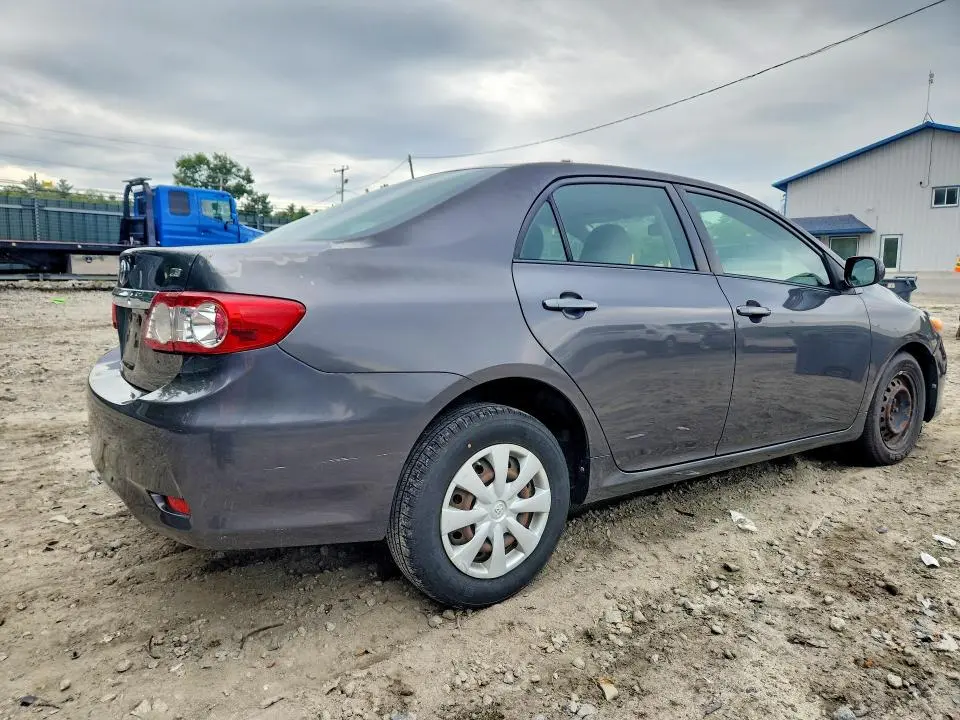 2011 TOYOTA COROLLA LE  