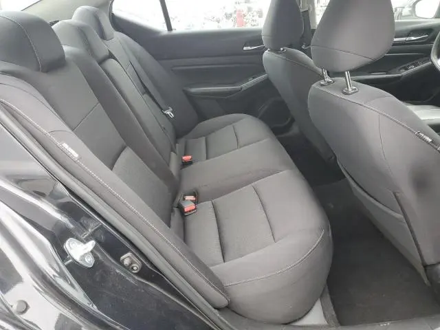 2022 NISSAN ALTIMA SV  