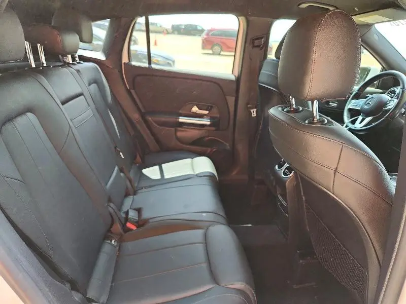 2021 MERCEDES-BENZ GLA 250  