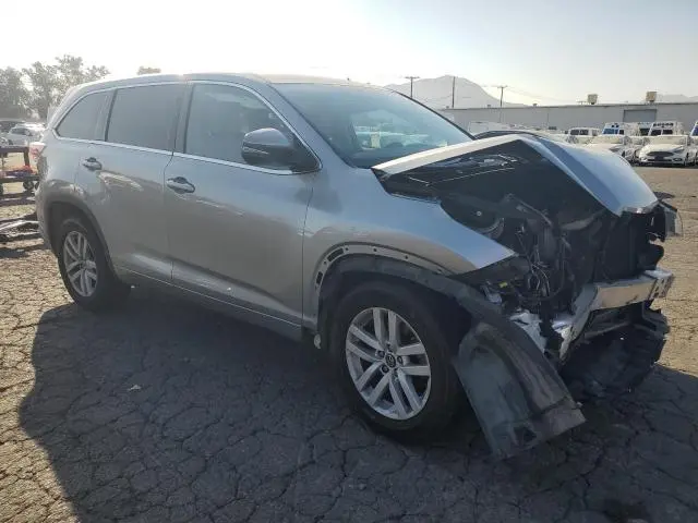 2016 TOYOTA HIGHLANDER LE  