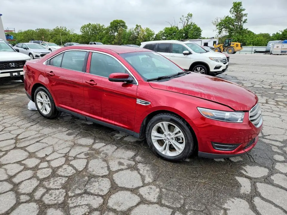 2015 FORD TAURUS SEL  