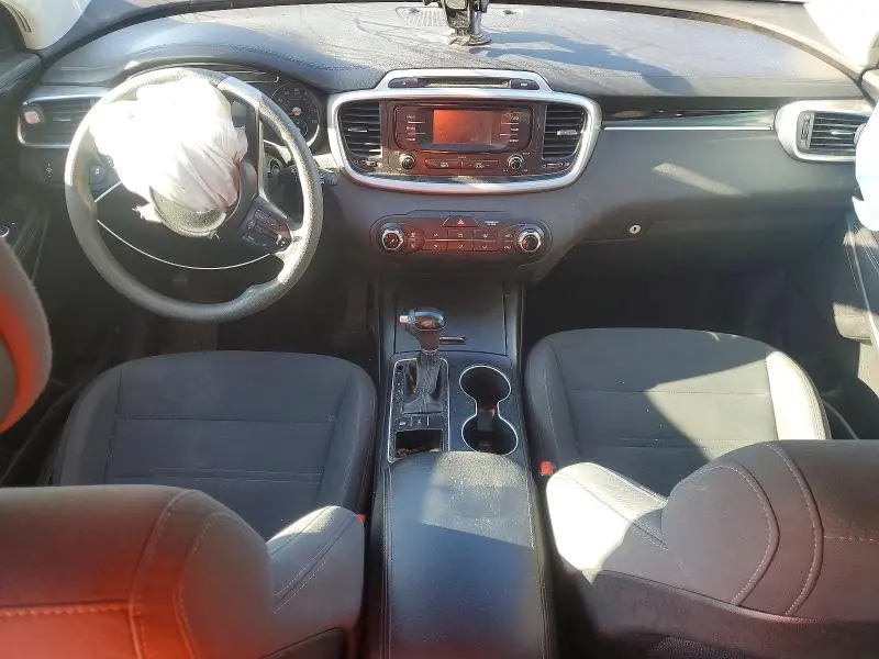 2016 KIA SORENTO LX V6  