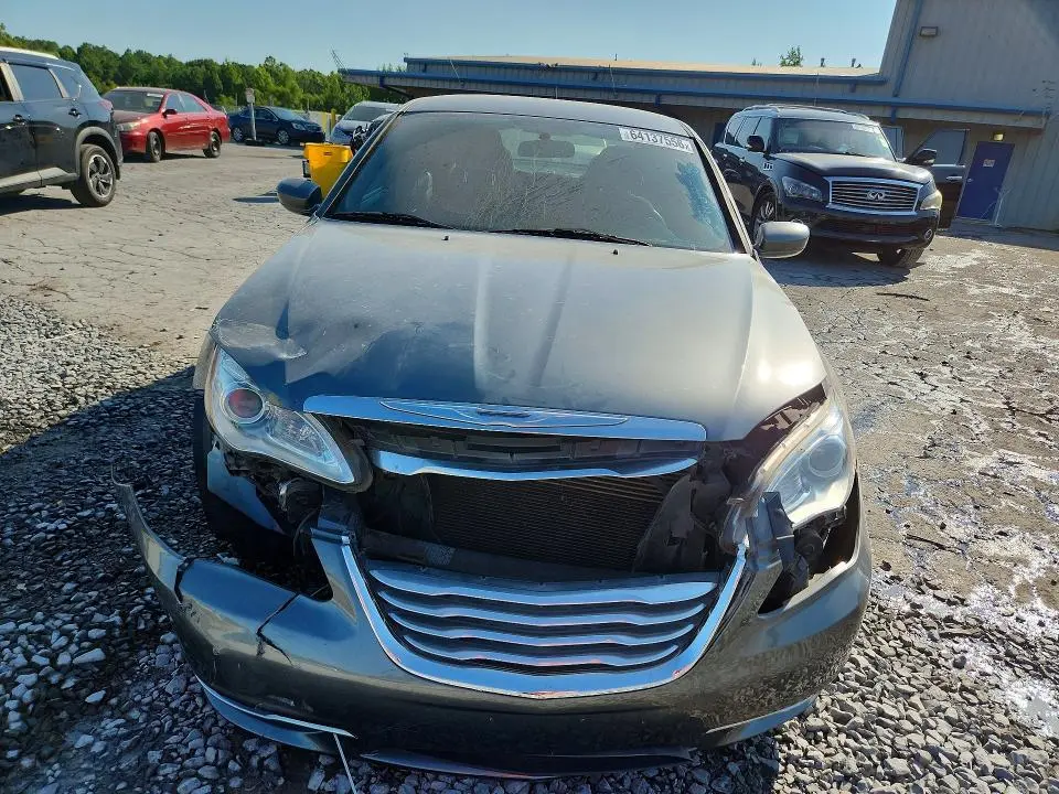 2013 CHRYSLER 200 LX  