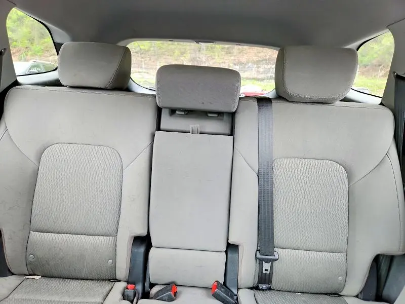 2018 HYUNDAI SANTA FE SE  