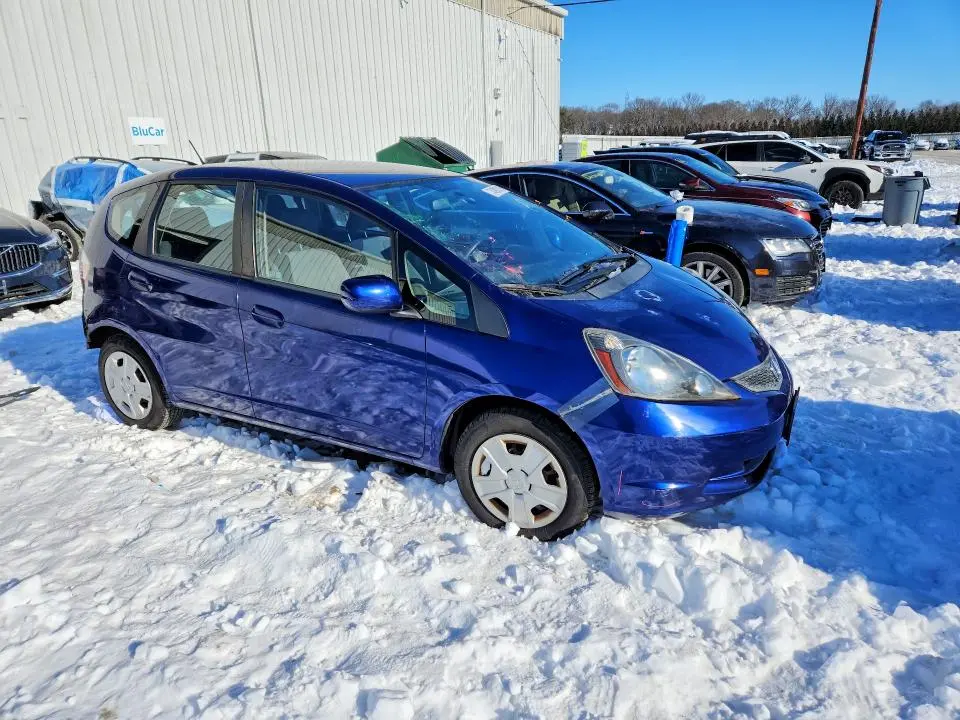 2013 HONDA FIT   