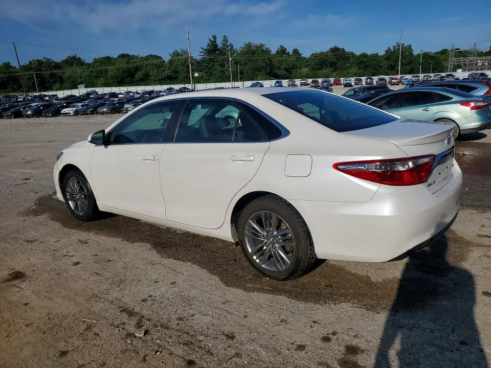 2017 TOYOTA CAMRY SE  