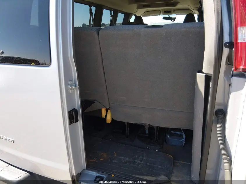 2017 CHEVROLET EXPRESS 3500 LT