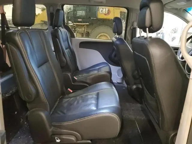 2012 CHRYSLER TOWN & COUNTRY TOURING  