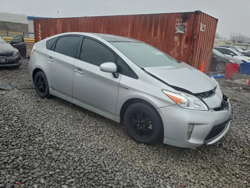 2015 TOYOTA PRIUS   