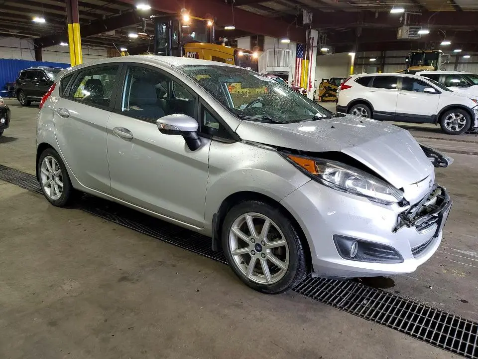 2015 FORD FIESTA SE  