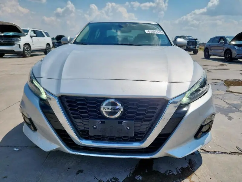 2020 NISSAN ALTIMA SL  