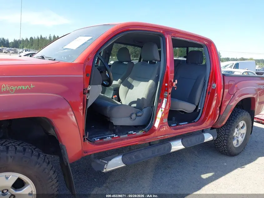 2013 TOYOTA TACOMA PRERUNNER V6