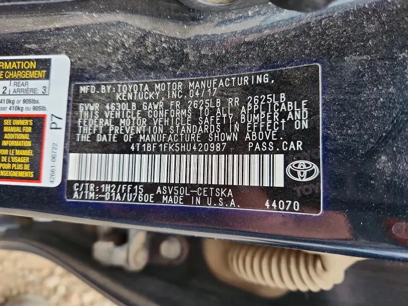 2017 TOYOTA CAMRY SE  