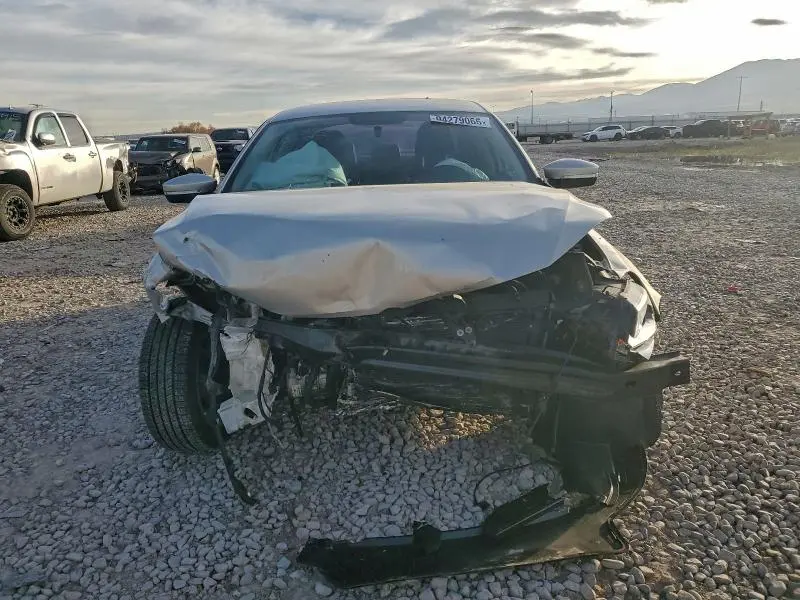 2011 VOLKSWAGEN JETTA SE  
