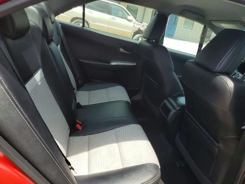 2014 TOYOTA CAMRY SE  