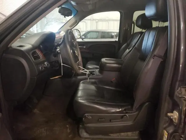 2011 CHEVROLET SUBURBAN K1500 LT  